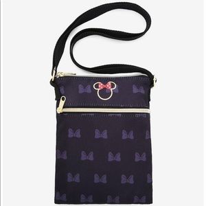 NWT Loungefly Disney Minnie Mouse Gold & Black Passport Crossbody Bag.